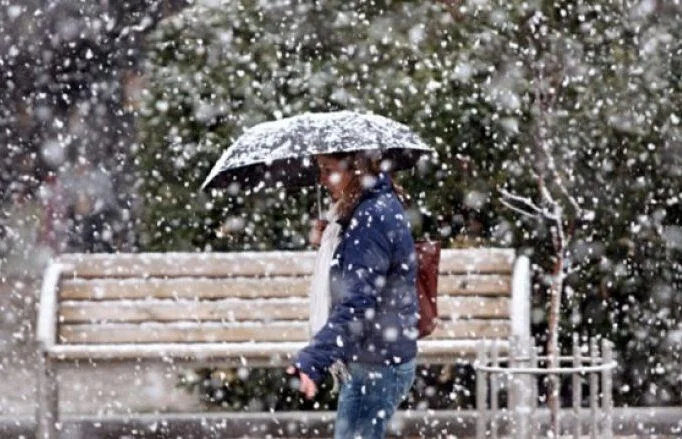 Snowfall sábado por la mañana, helada del domingo