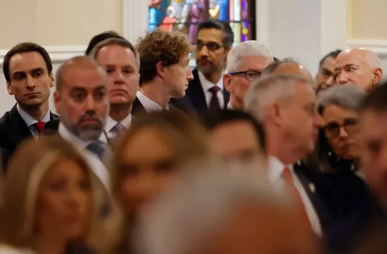 Who are the powerful billionaires who joined Trump's pre-ingurative mass?