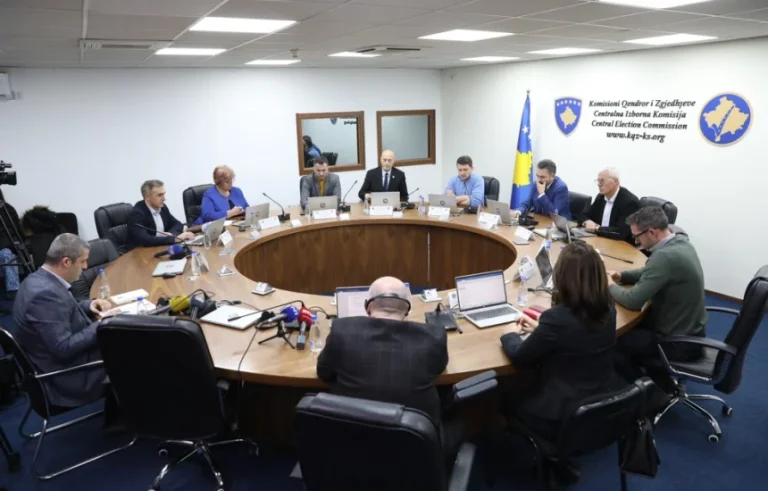 Observers' accredit deadline extended