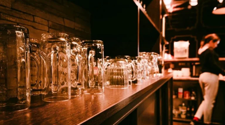 Turquie, 23 personnes perdent la vie grâce à l'alcool produit illégalement
