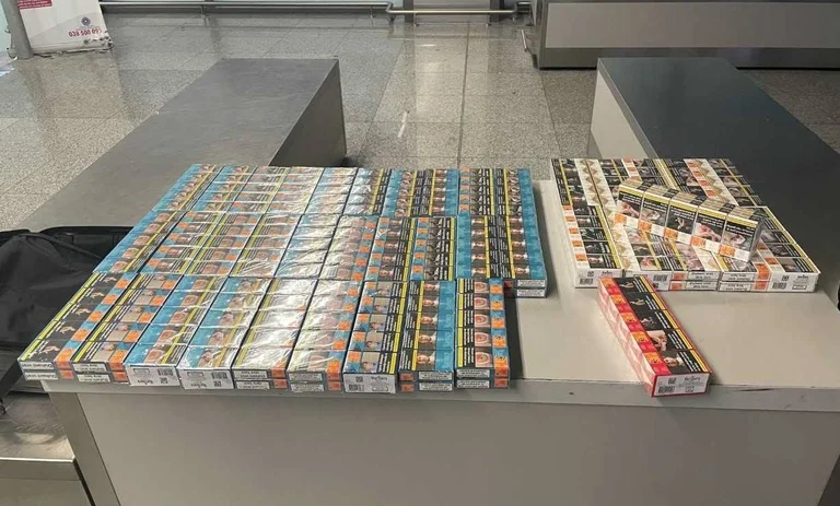 There are over 340 cigarette packages at the “Adem Jashari”, destination had England