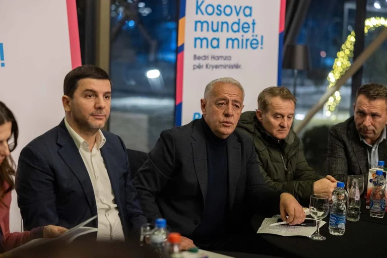 Kurtan Kajtazi takim me shtabin zgjedhor: Të mobilizuar për Kosovën ma mirë
