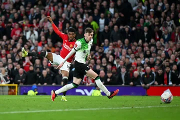Offizielle Formationen: Livepool '% Man United