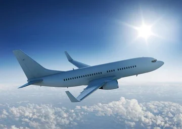 La pregunta que hace a todos curiosos: ¿Por qué no hay paracaídas en el avión?