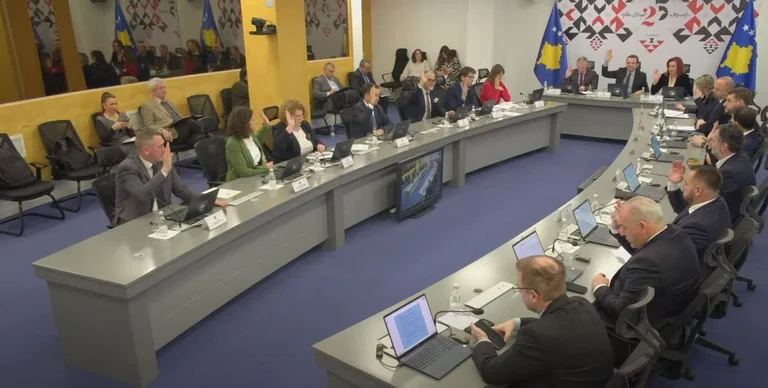 100 euros pour les enfants et les retraités, le gouvernement approuve la décision