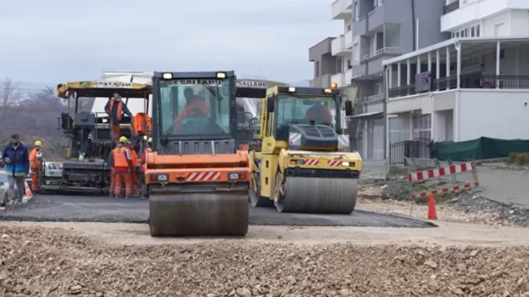 Rama: Avec l'asphalte de la rue A, New Pristina respire