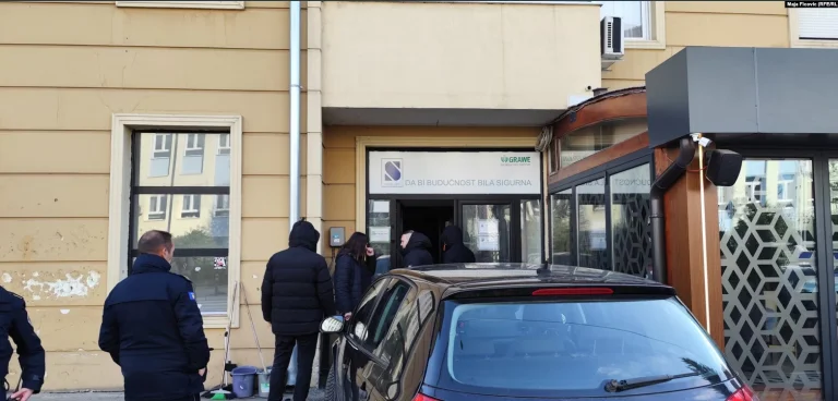 La institución paralela del norte de Kosovo se cerró