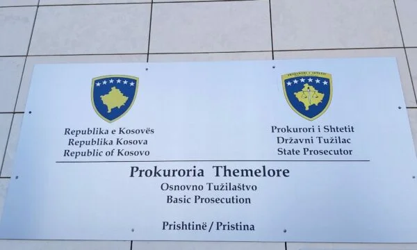 Investigazione in tre funzionari municipali di Gracanica sequestrò altri 25 mila euro