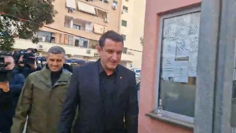 Erion Veliaj présenté au SPAK