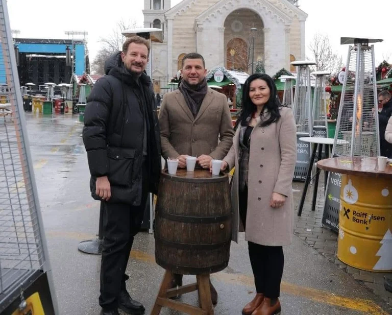 Krasniqi si congratula con il Natale: ricordiamo i valori che ci uniscono -- rispetto e impegno comune per un Kosovo migliore