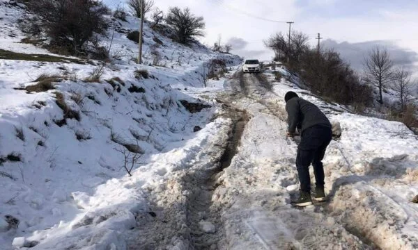 Il National Border Management Centre mostra quale strada è impassabile per i camion in Kosovo