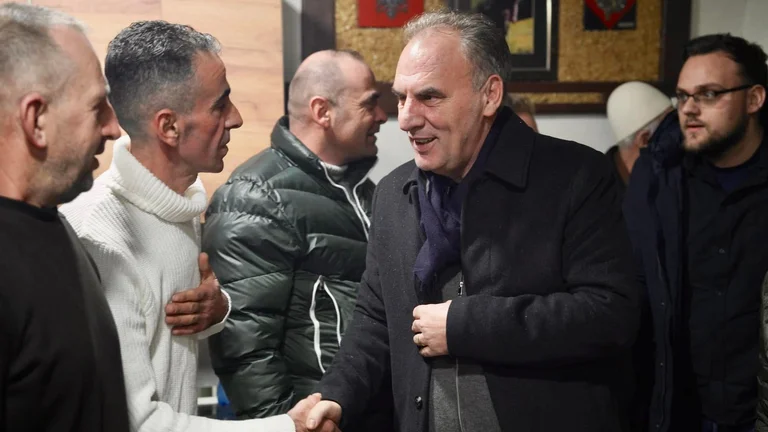 Fatmir Limaj a Stubble: Questo paese ha dato così tanto per la libertà e l'indipendenza del paese.