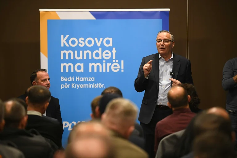 Hamza en Gjilan presenta un plan de apoyo empresarial y desarrollo económico