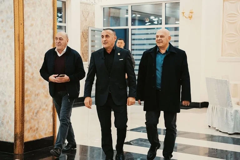 Brahimaj trifft Gjakova junge auf: Sie sind heute Hoffnung und Macht die Veränderung unser Land braucht