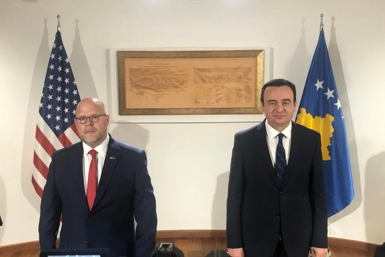 “Ka informacione më shumë se unë për Veri”, zhduket nga intervista deklarata e Kurtit për Hovenier