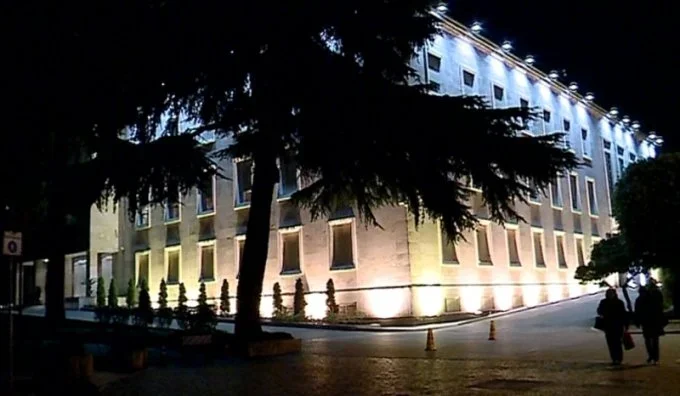 Reunión gubernamental excepcional, Rama llama ministros a finales del jueves