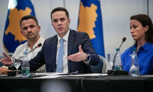 Obadiah se reúne con 150 grandes negocios en Kosovo mañana, presenta proyectos clave