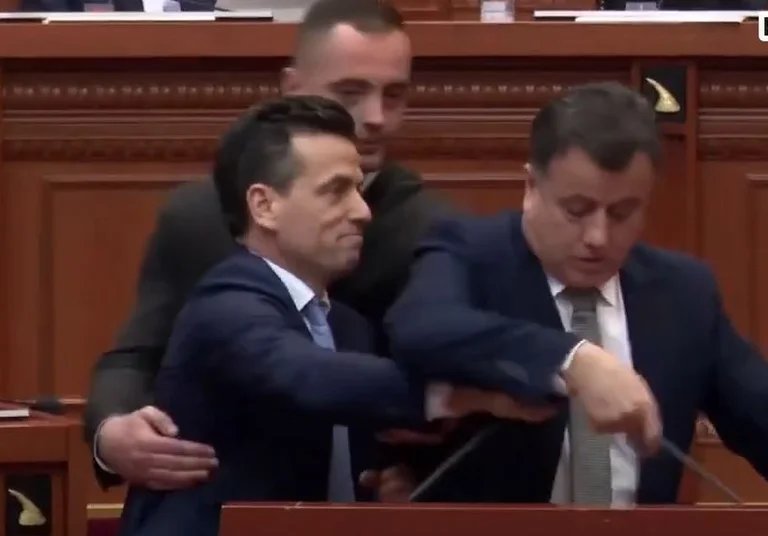 Tensions in Albania's Parliament, MPs faced one day before Kosovo visit