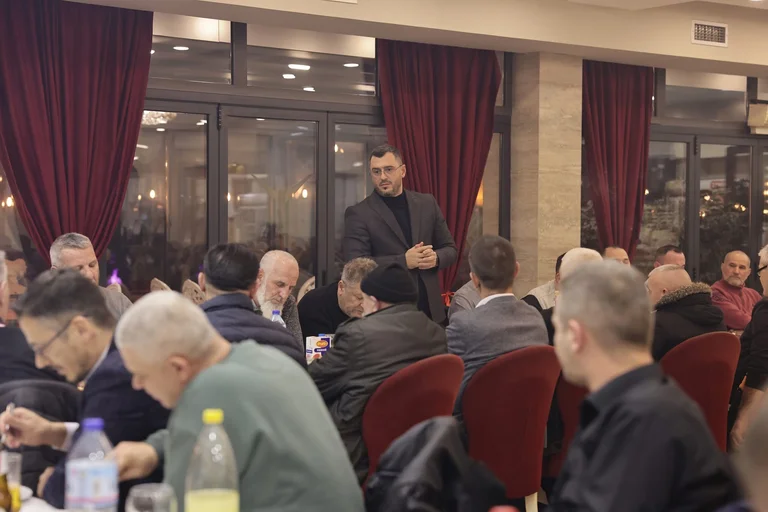 Krasniqi d'AAK s'engage à répondre aux demandes des catégories issues de la guerre de l'UCK