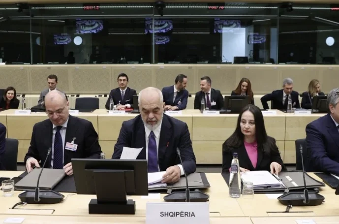 Albaniens dritte Regierungskonferenz EU, Rama: Unser März geht weiter