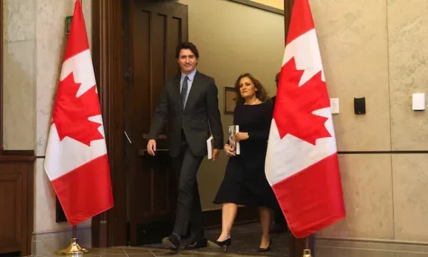 A few hours after he crashed into Chief Prime Minister Trudeau, Canada's Finance Minister resigns