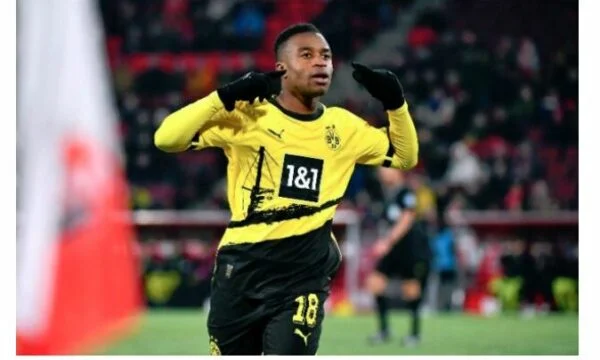 Lo scandalo del calcio di Dortmund, suo padre rivela l'età reale: