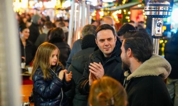 Abdixhiku da Piazza Pristina: la gente cerca tranquillità, come poco odio e amarezza