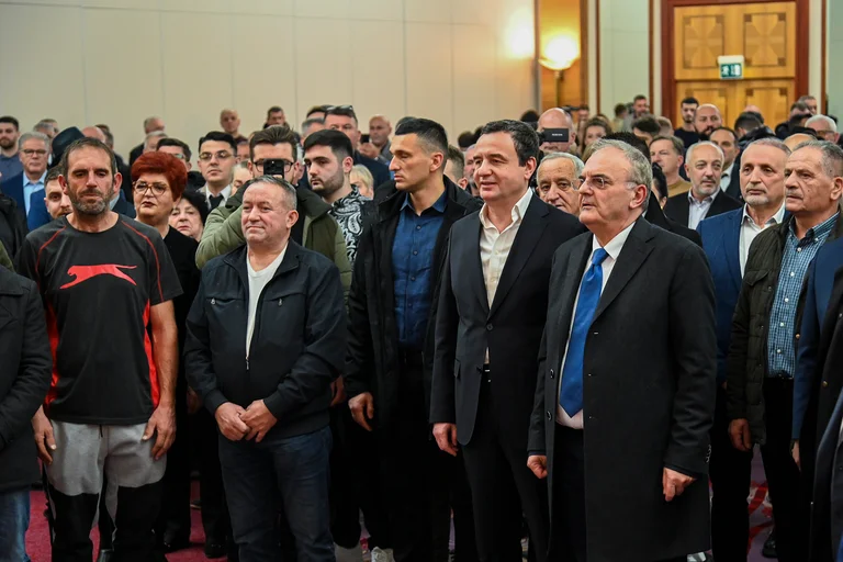 Kurti est attendu par des compatriotes en Croatie, dont l'Ambassadeur Martin Berisha