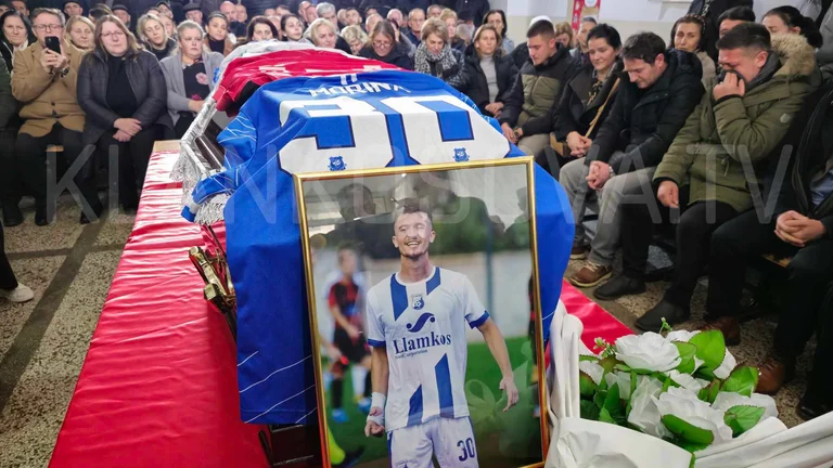 Le footballeur Vushtri Erjon Morina