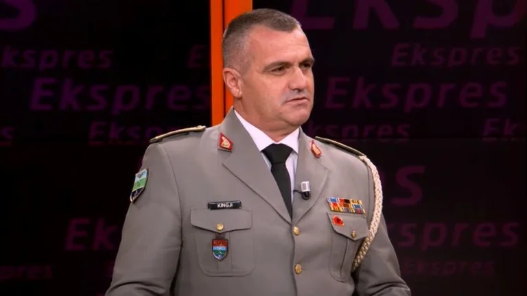 Teniente General Arben Kiggi: albanés Se está modernizando el ejército, se están realizando compras de armas