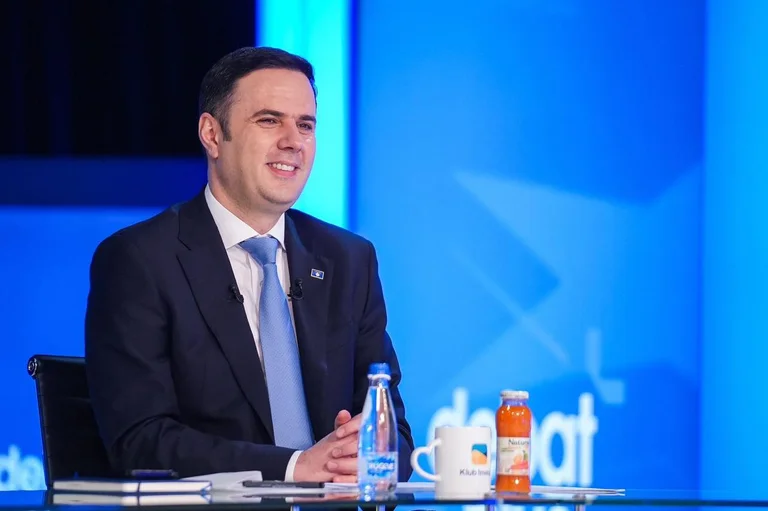 Obadiah: Ich möchte Hoffnung aufbauen und um den Willen des Kosovos verändern