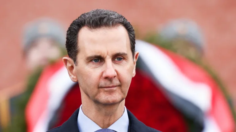 Found out how Russian agents rescued Assad, the aircraft transporter was shut down to avoid tracking