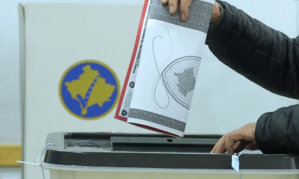 Mancano poche ore, 10 soggetti politici richiesti per il certificato.
