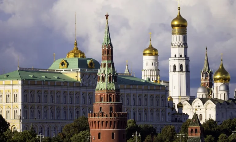 La Russie dit à ses citoyens d'éviter les voyages occidentaux