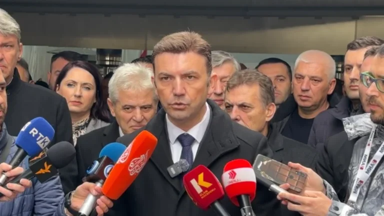 Osmani: Session continue pour la constitution de la loi sur les langues est inacceptable