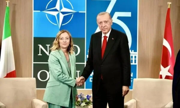 Erdogan parle au téléphone avec Melon: l'agression israélienne est en cours en Syrie