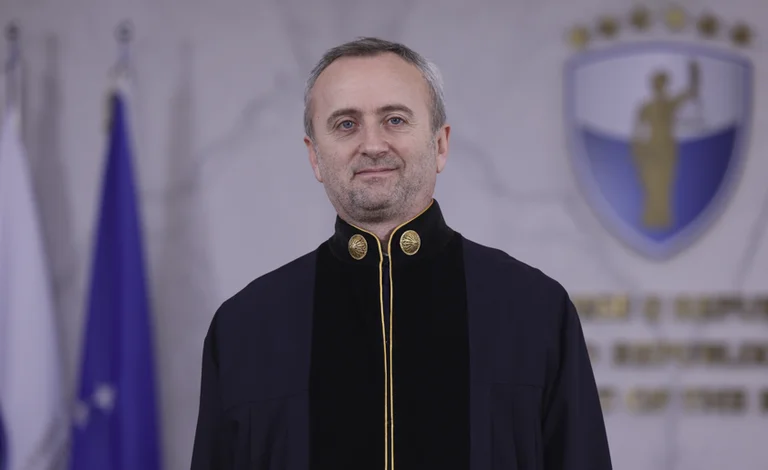 Profiling Quien es Nexhami Rexhepi, nuevo presidente de la Constitución