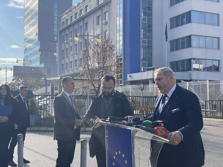Le rapporteur du PE au Kosovo se rend aujourd'hui dans les municipalités du nord du pays