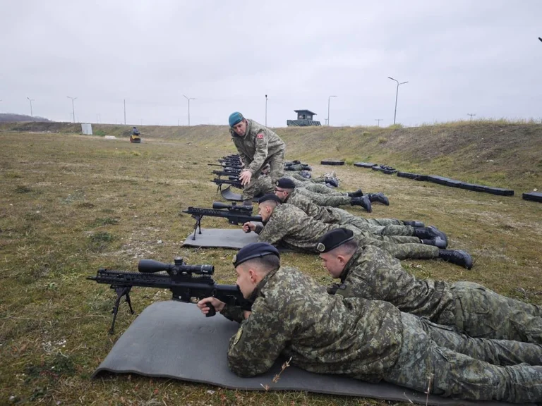 Turkish teams train KSF for automatic, sniper weapons use