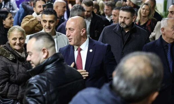 Haradinaj promete bajar el IVA para alimentos básicos y medicamentos: Juntos para la Victoria Kosovo