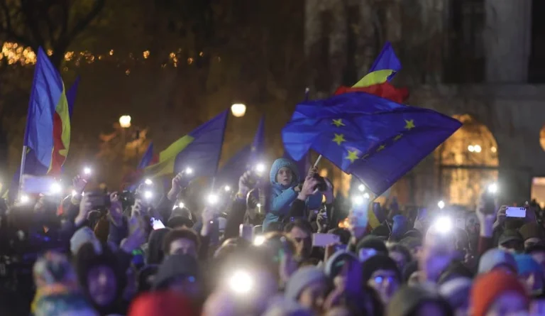 Constitutional cancels presidential elections in Romania, following charges of Russian intervention