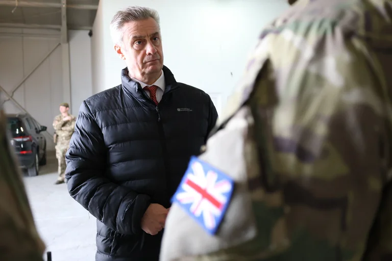 The attack on Iber-Lepenc, Ambassador Hargrees visits British soldiers who patrolled north: The Chiefs Give You an Account
