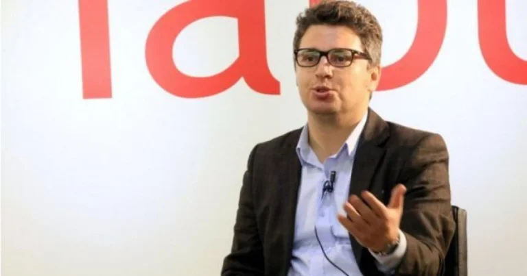 Pájaro: La actuación de Konjufca en el Parlamento con la Lista Serbia sirve a ambos temas