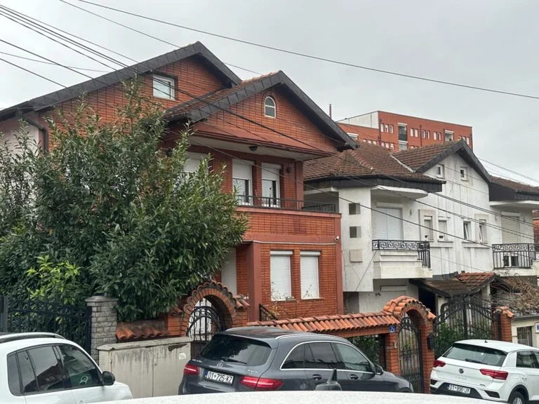 New views from former Prime Minister Kuci's home, Special continuing raid