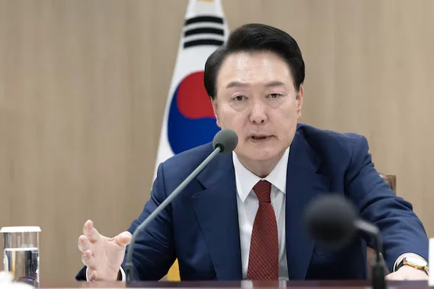 On the brink of war, South Korea proclaims a state of emergency