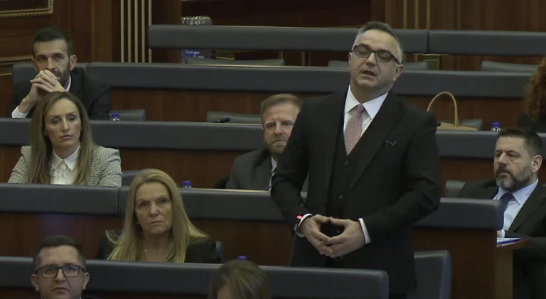 In the middle of Beki Berisha and Albana Bytyqi, Hakki Abazi officially adds an MP