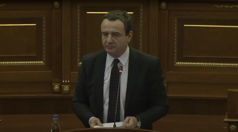 Kurti takes a strange example: Compared to 2000, the economy is 7 times higher
