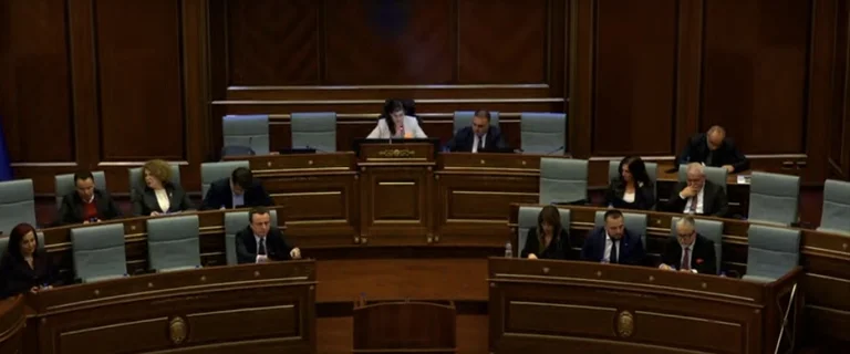 Service for four years of government, Kurte lacks ministers in the Assembly