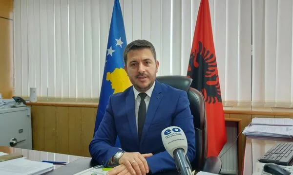 Der ehemalige Leiter von KRU Pristina reagiert auf die NSH: Wasser aus dem Kanal ist nie für Getränke gewesen, keine Panik