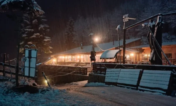 Neige atteint jusqu'à 20cm dans les zones de montagne albanaises